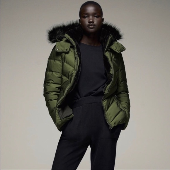 ZARA WATER AND WIND PROTECTION JACKET